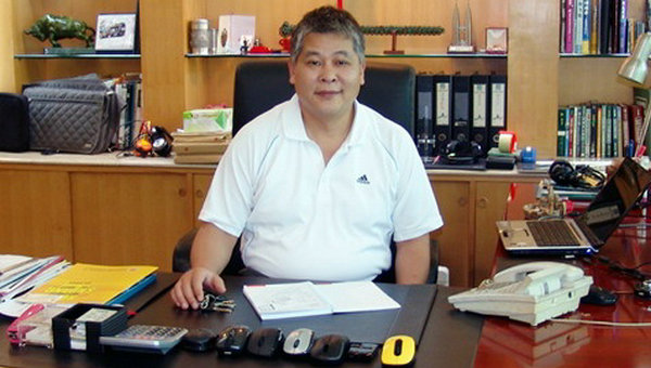 双飞燕品牌创始人兼总经理郑伟腾先生